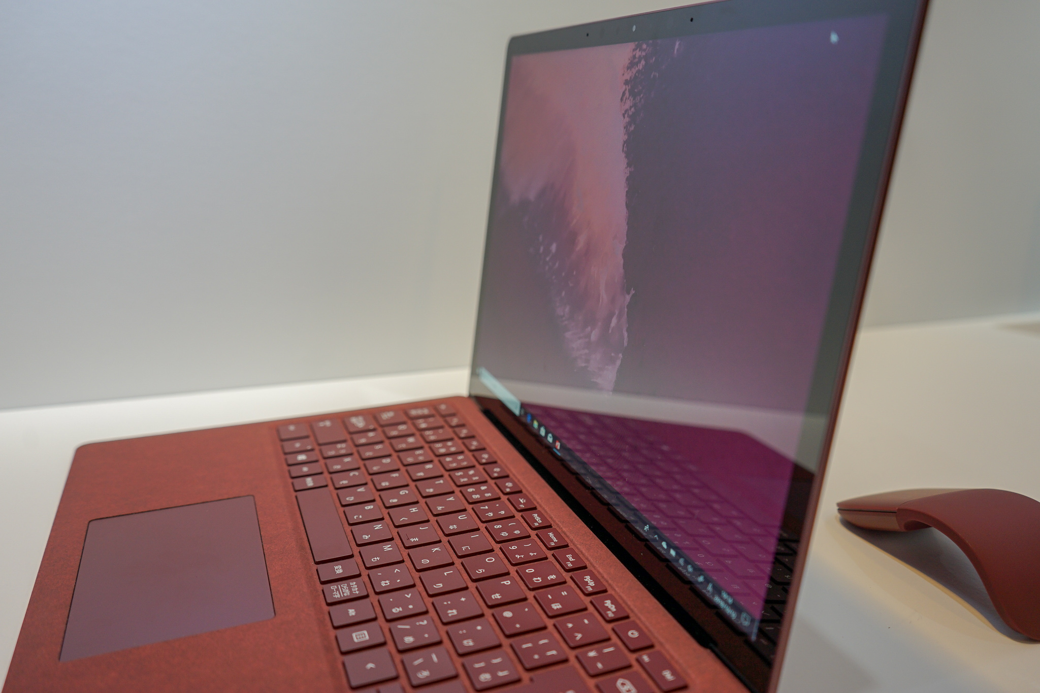 展示機レビュー】Surface Laptop 2は最高品質のノートPCだ！ | うっし