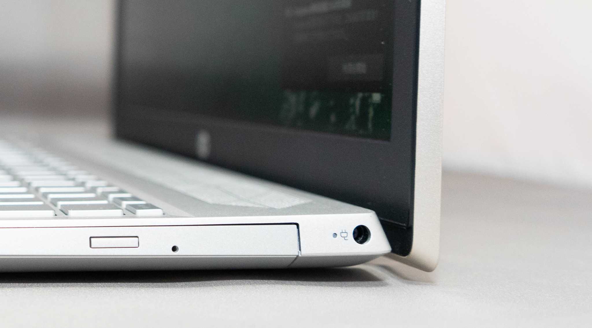 HP Pavilion 15-cu0000をレビュー税抜き7万円で買える、DVDドライブ