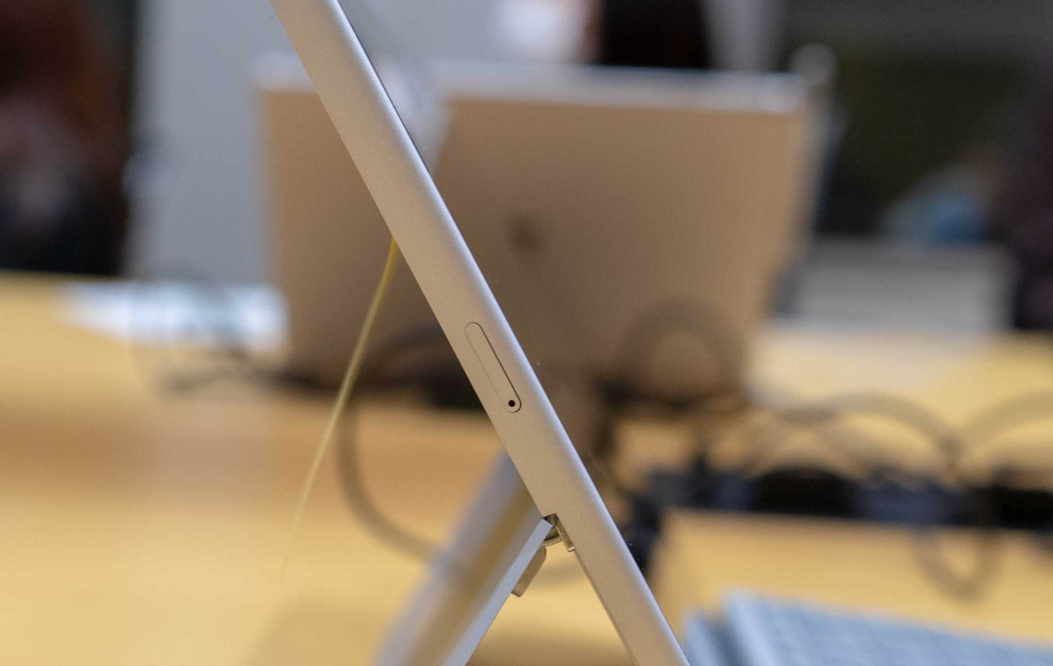 展示機レビュー】Surface Go LTEモデルをMicrosoft本社で触ってきた