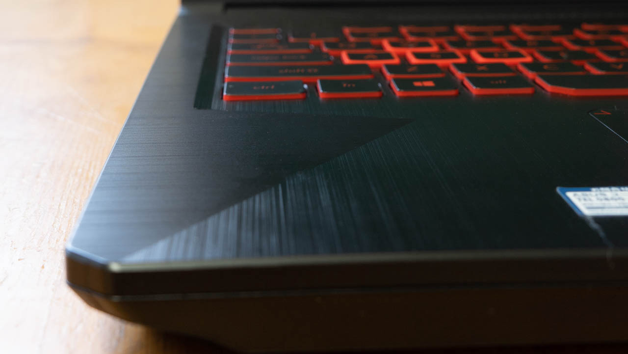TUF GAMING】FX504Gレビュー|安くてかっこいいゲーミングノートPC