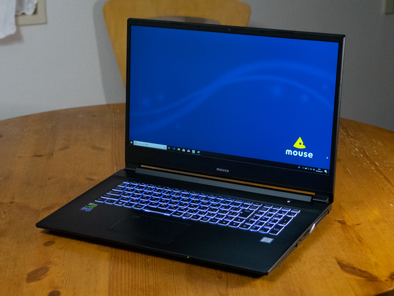 m-Book W890レビューGTX1650搭載ノートPCでゲーム、動画編集に最適 
