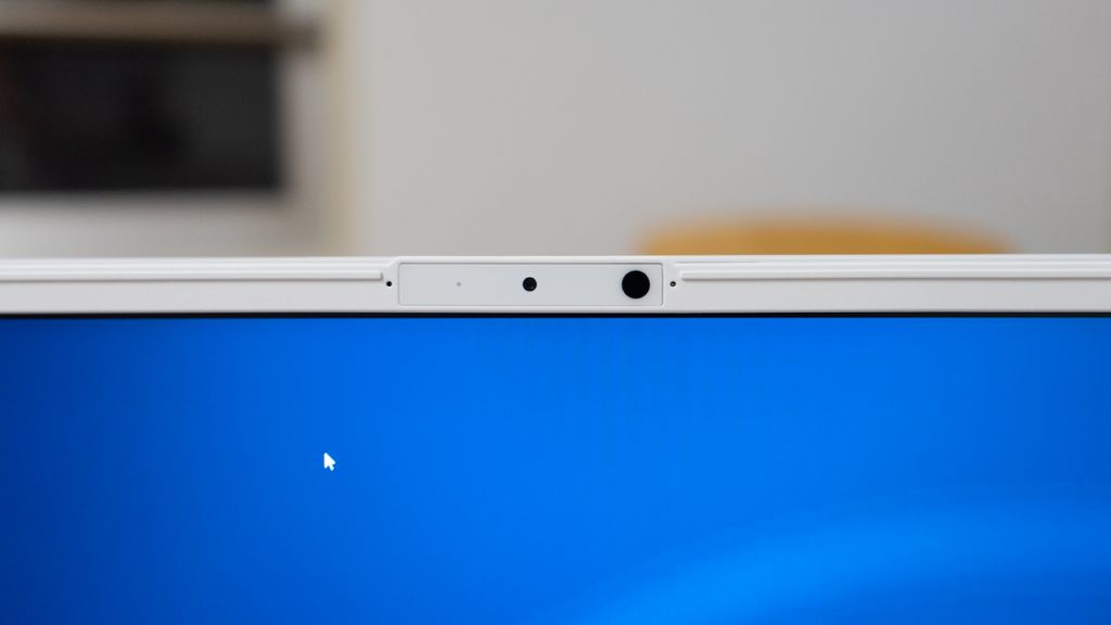 限定台数1000台】m-Book B509Hレビュー|15.6インチの白いノート