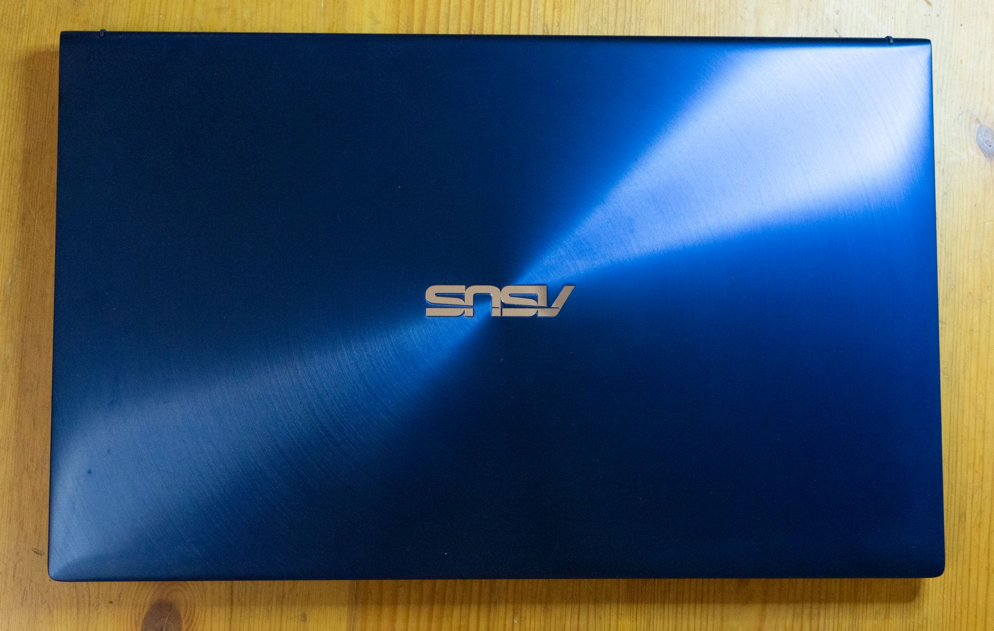 ZenBook 15 UX534FT-A9012レビュー GTX1650搭載のクリエイター向け