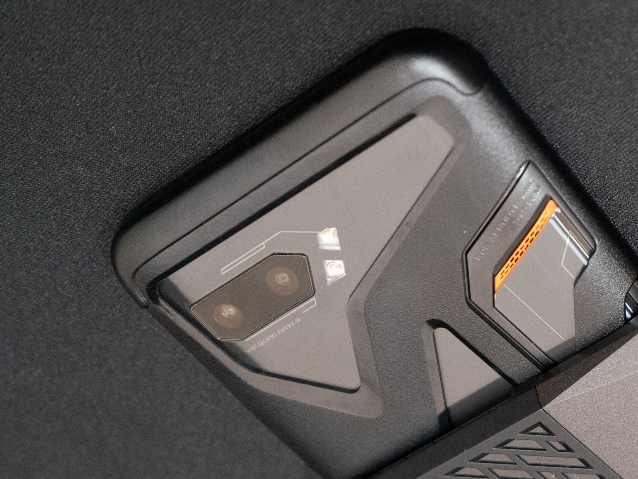 ROG Phone 2(ZS660KL)レビュー、すべてを超えた究極の