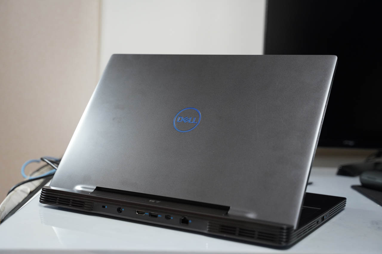 Dell G7 17プラチナ（GTX1660Ti搭載）レビュー 落ち着いたデザインの
