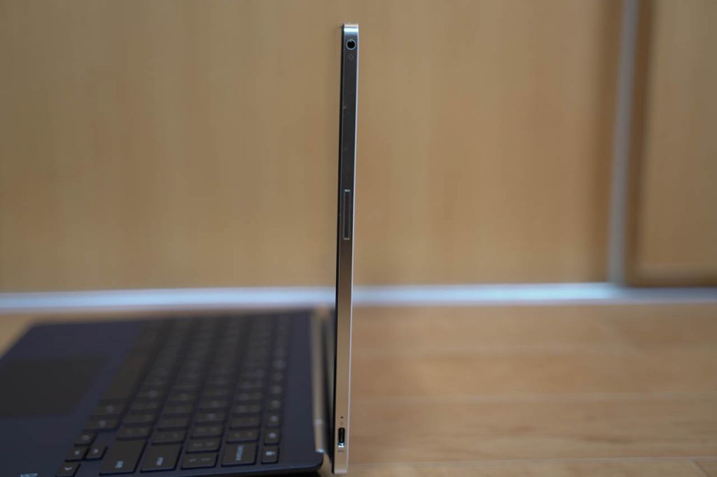 HP Chromebook x2レビュープレゼンが捗るタッチペン付き