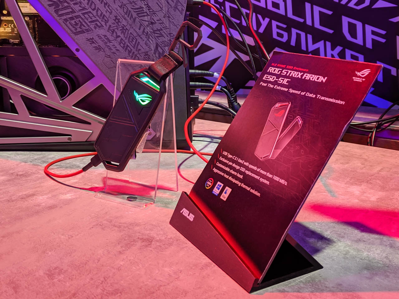 ASUSのNVMe M.2 SSDケースを購入して自分で外付けSSDを自作してみた