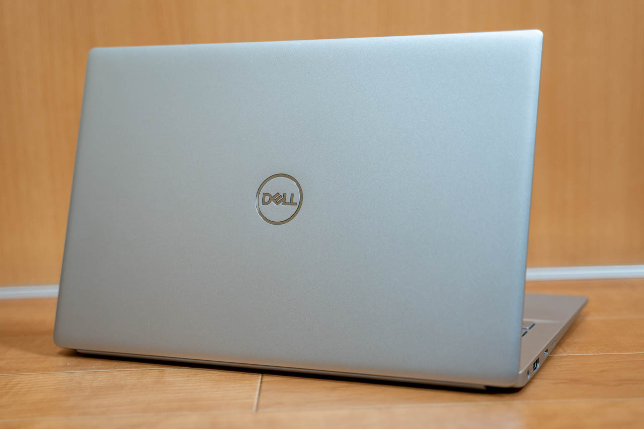 デル Inspiron 13 7000(7391)レビュー 最大1TBのSSDが搭載可能な13.3型