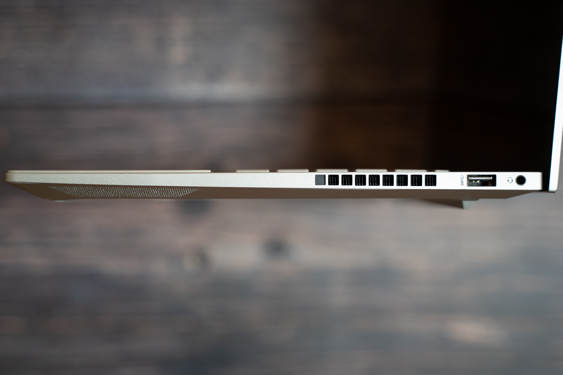 HP ENVY 15 2020年モデルレビュー Core i7 10750H/GTX1660Ti搭載の