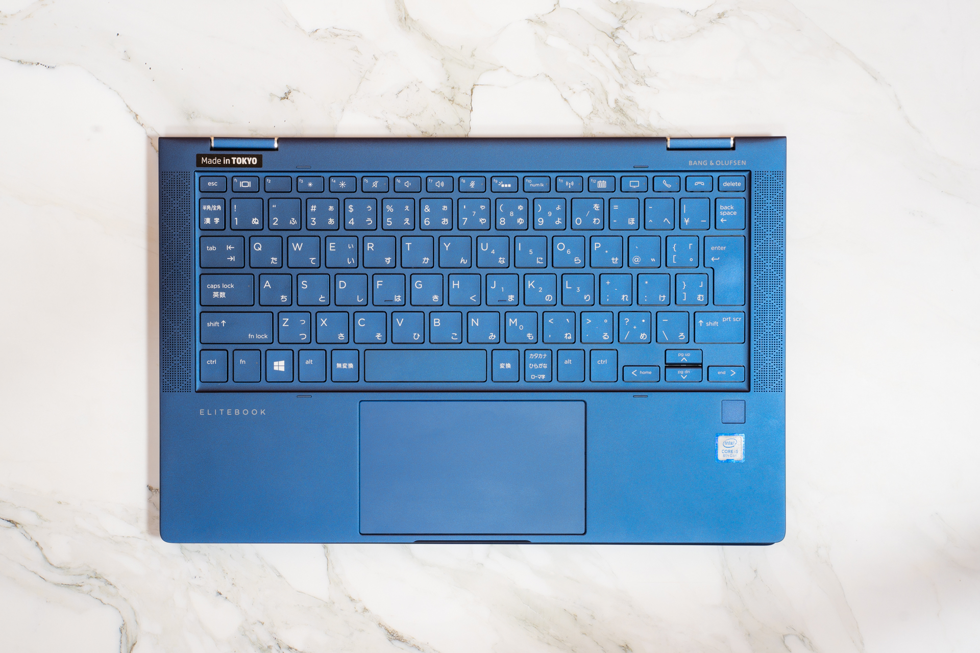 HP Elite Dragonfly レビュー 999gビジネスパーソンに最適化された13.3