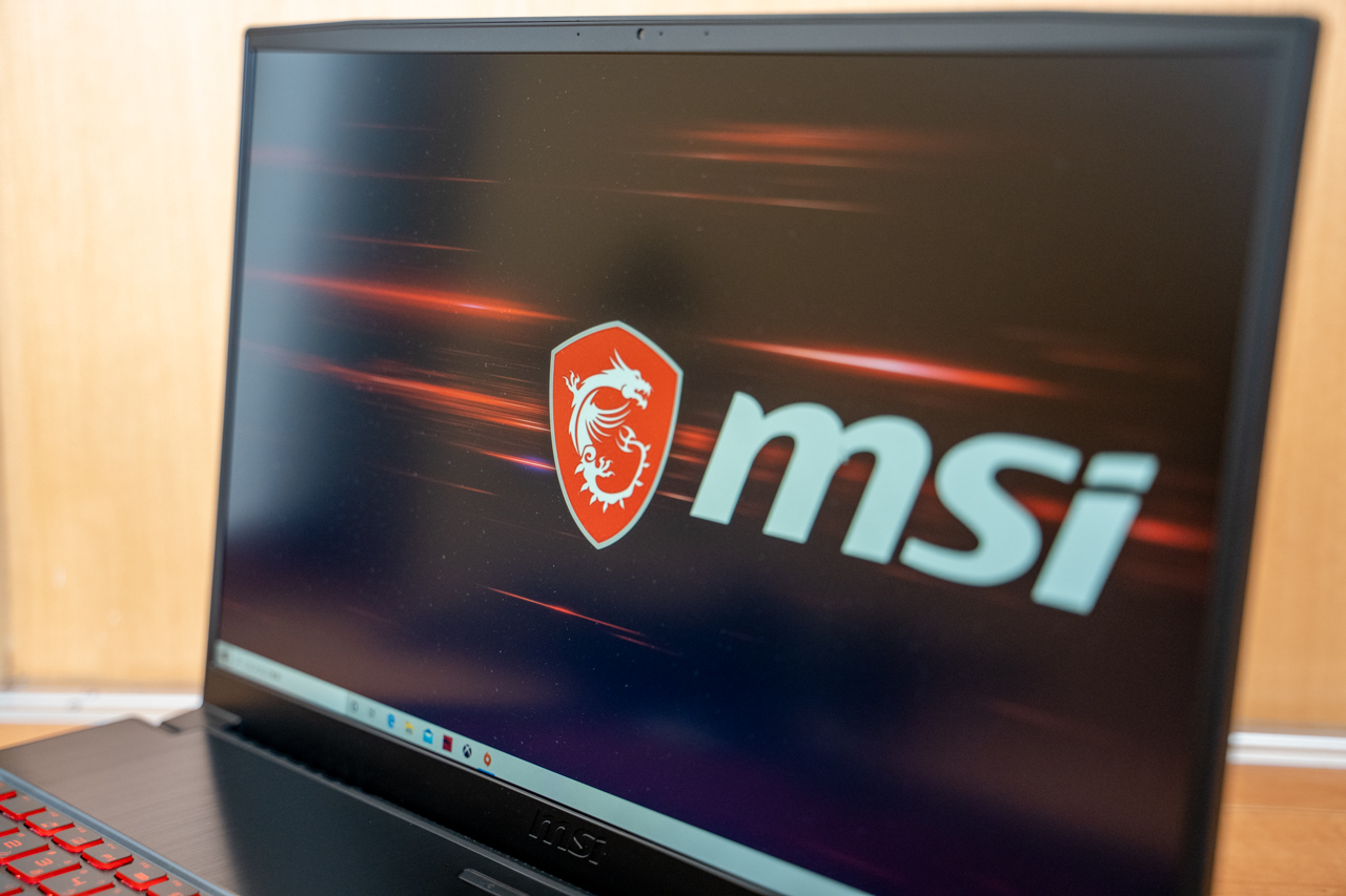 msi GF75Thin 10SCSR-001JP レビュー 17.3型+120hzゲーミングモニター