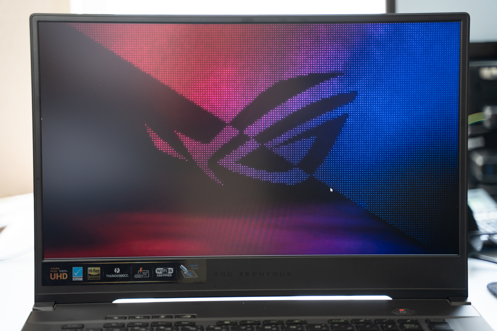 ASUS ROG Zephyrus M15 G15,S15レビュー 搭載の持ち運びできるスリムな 