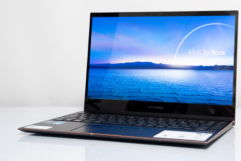 ASUS ZenBook Flip S UX371 レビュー 高級感あふれる13.3型2-in