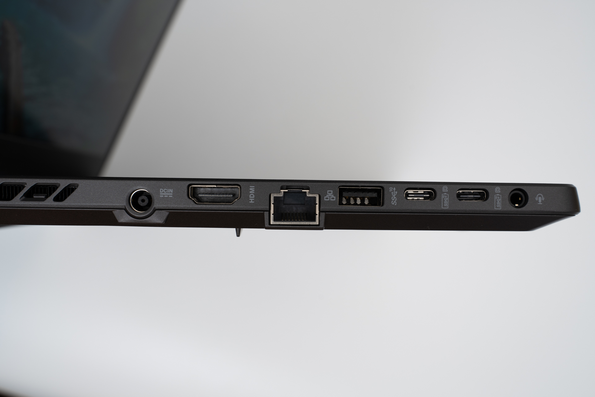 ASUS ROG Zephyrus G15 GA503QS RTX3080搭載ハイスペックゲーミング 