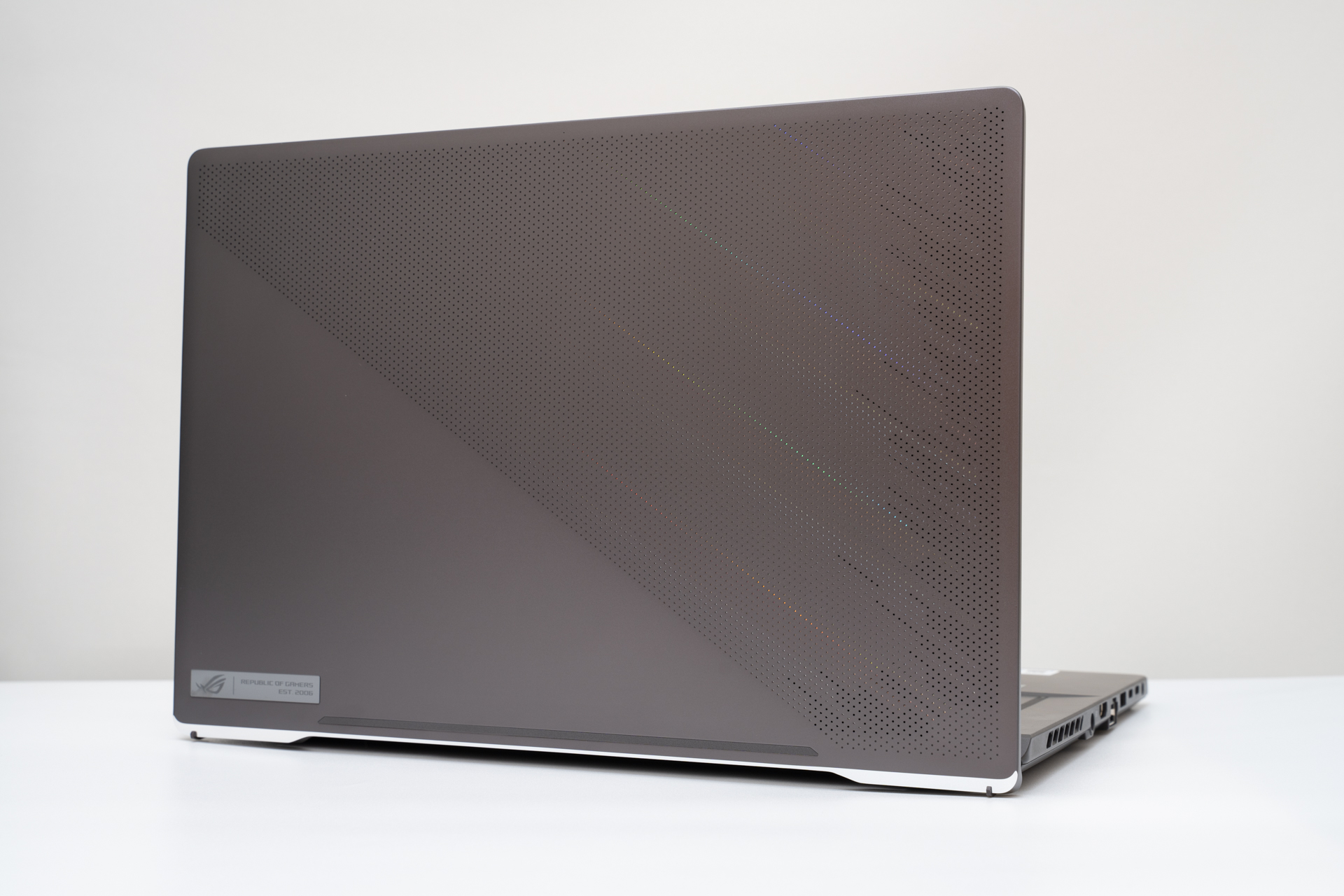 ASUS ROG Zephyrus G15 GA503QS RTX3080搭載ハイスペックゲーミング