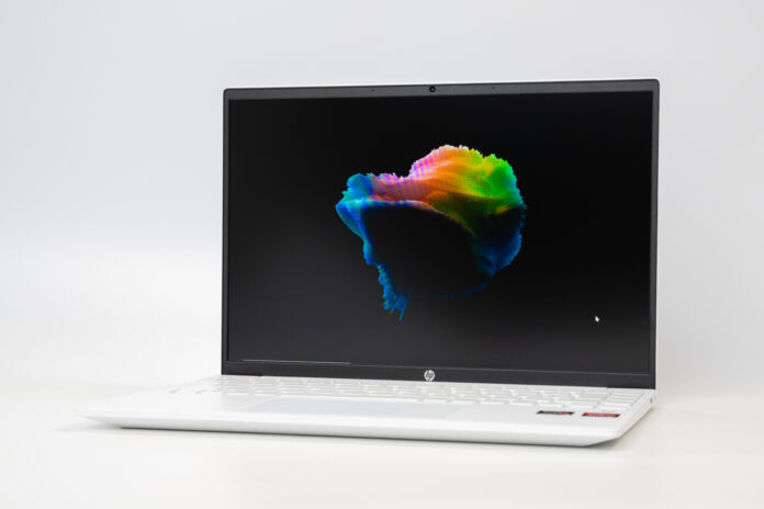 HP Pavillion Aero 13ノートPC ホワイト Ryzen 7 HP Pavilion Aero Laptop 13-be0097nr, 13.3