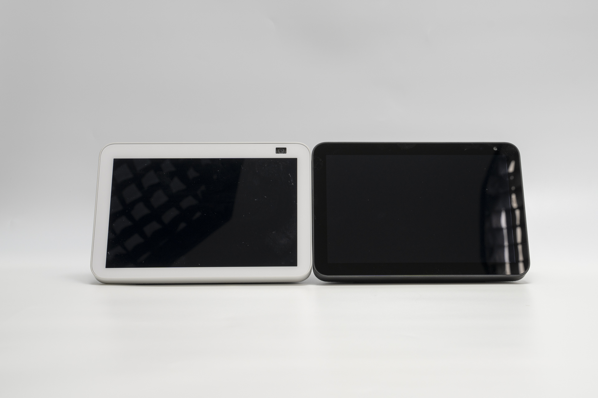 未使用　Amazon Echo Show 8 第2世代 本体 ホワイト 開封レビュー】Echo Show 8 第2世代の導入で快適になる準備をし