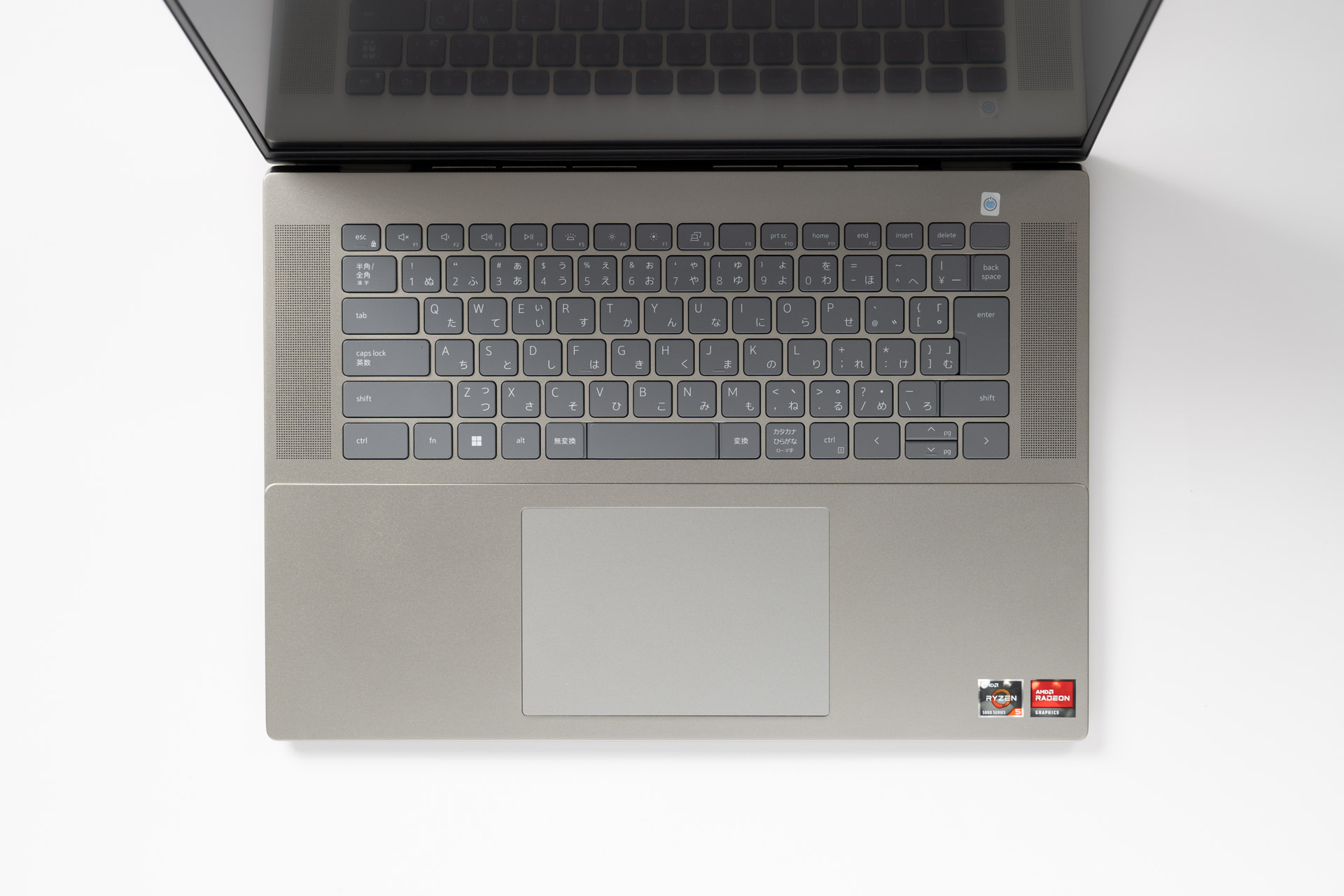 【美品】AMD Ryzen搭載ノートパソコン Inspiron 16 5625 デルInspiron 16 AMD(5625)購入レビュー/パソコン徹底比較購入ガイド