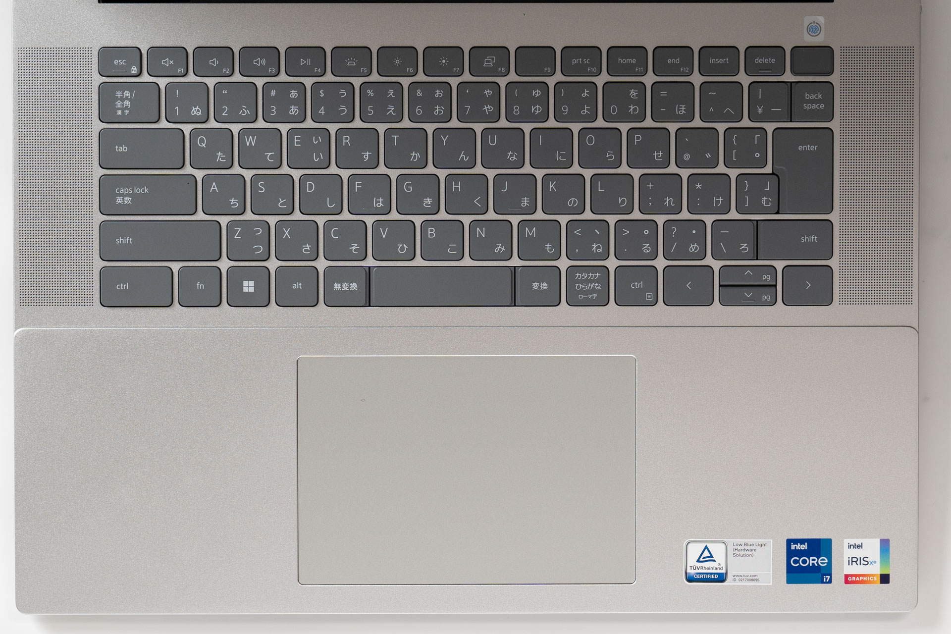 Dell Inspiron 16 5630 レビュー 10万円で買えるハイスペック