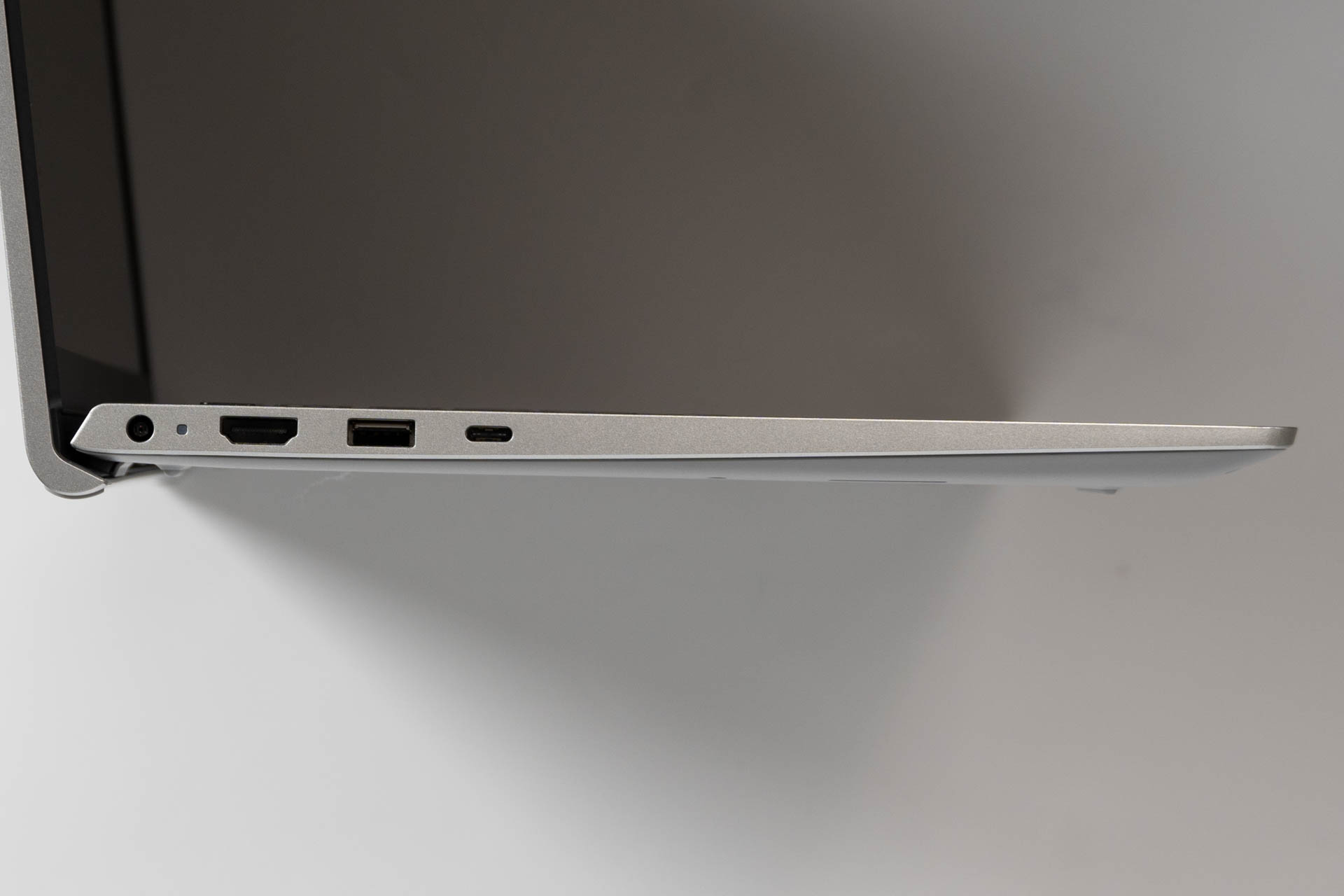 Dell Inspiron 15 3535（AMD） レビュー 5万円台から購入可能な激安