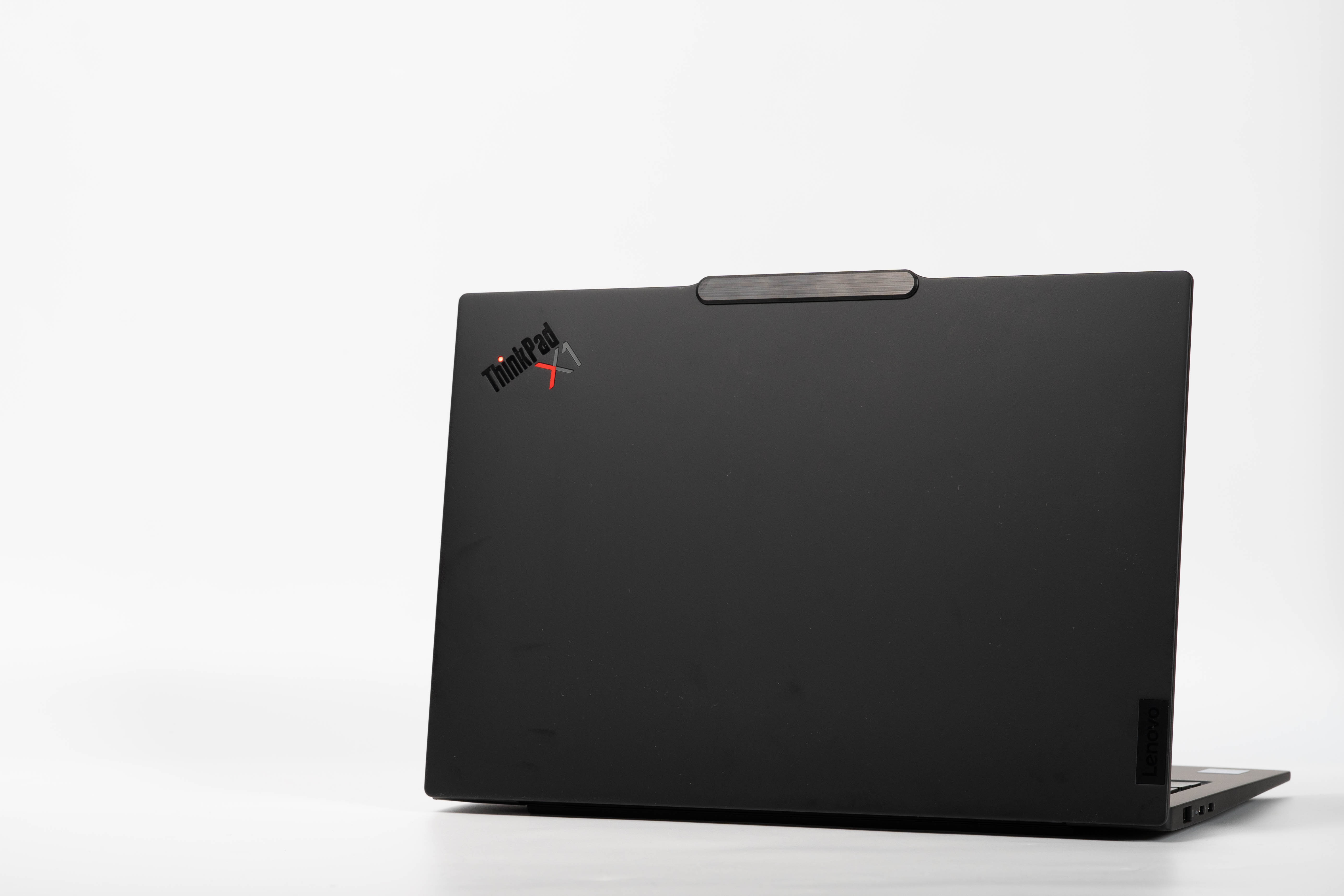 2026年】予算20万円で買う「軽量14型ノートPC」おすすめ3選｜1kg前後