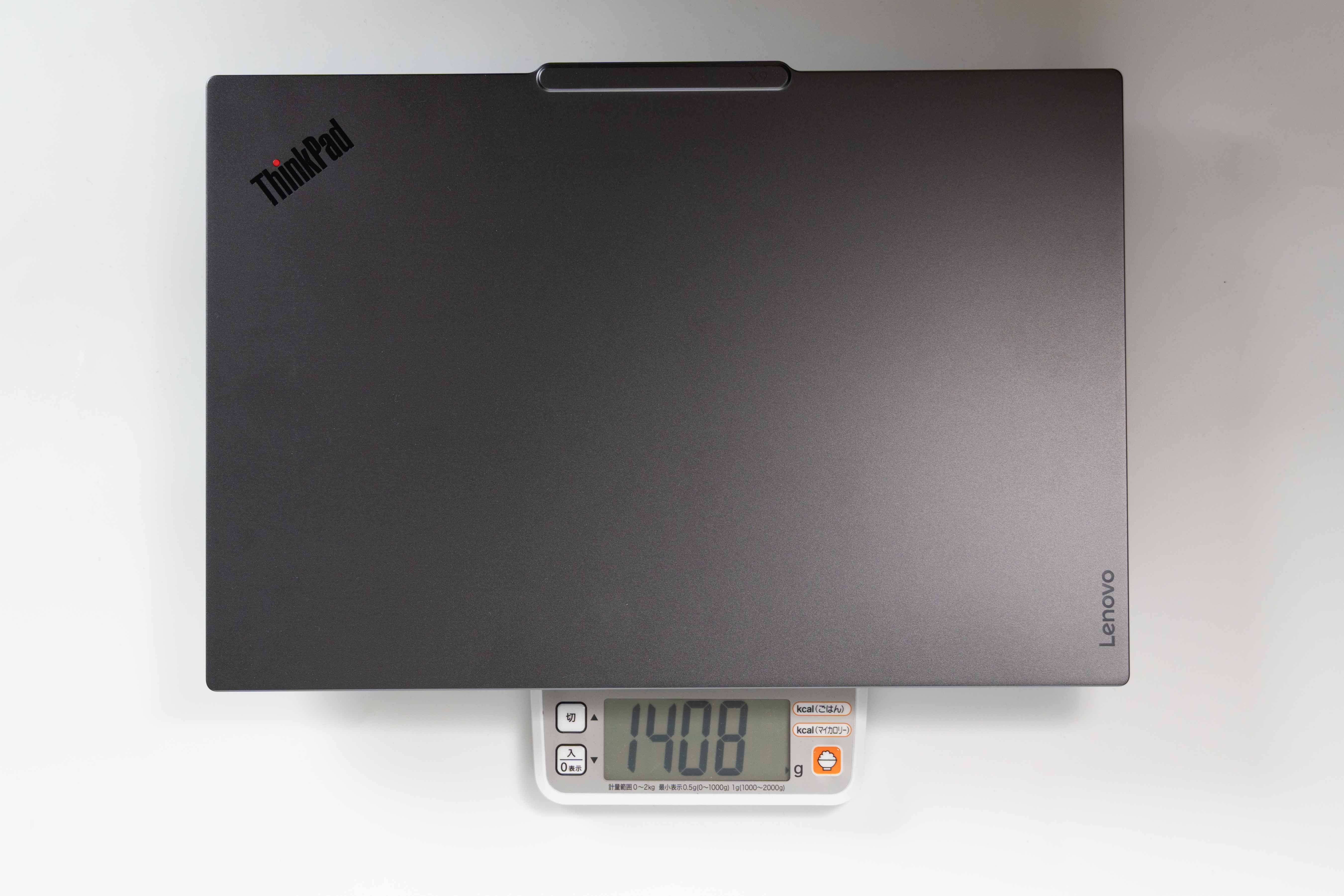 ThinkPad X9 15 Gen 1 Aura Edition(15.3型 Intel)レビュー 1.4kgで