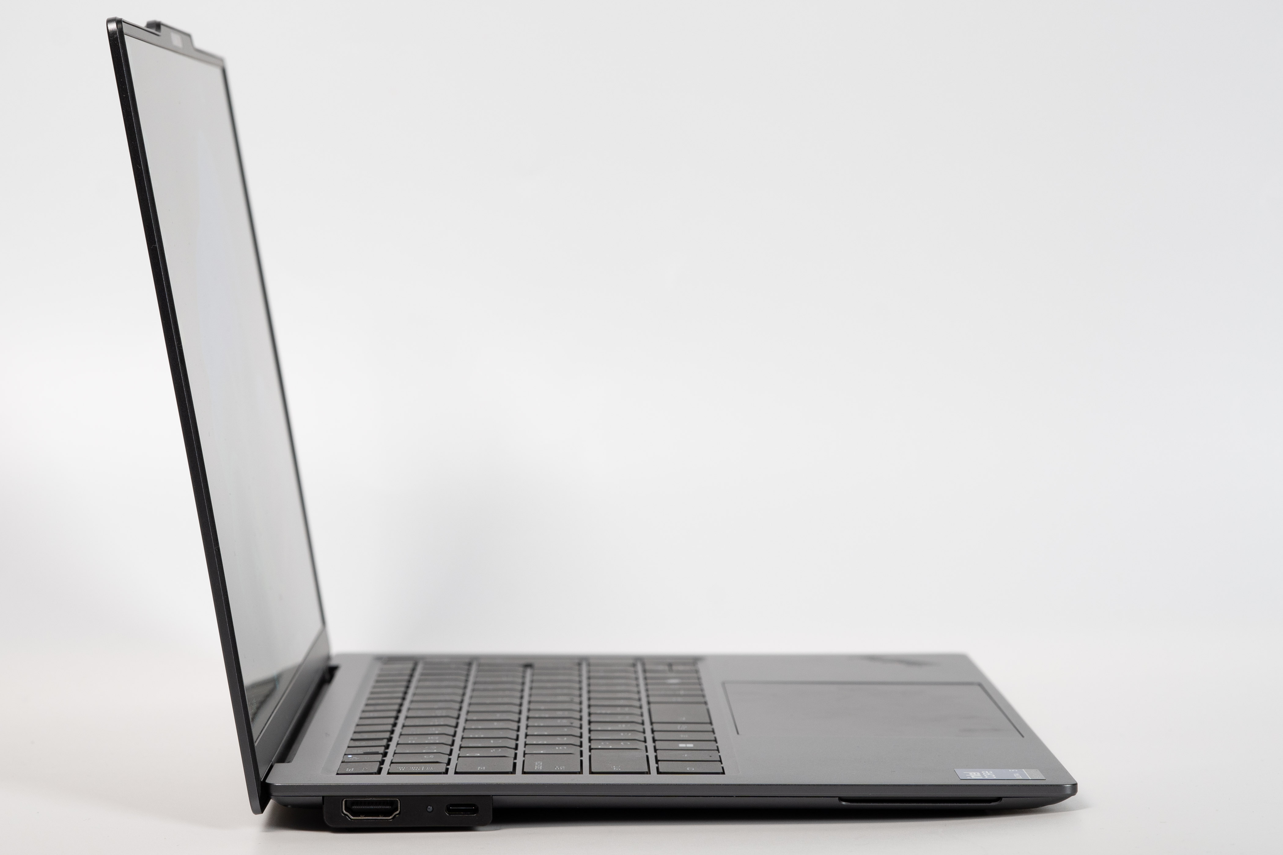 ThinkPad X9 14 Gen 1 Aura Edition(14型 Intel)レビュー 1.2kgで