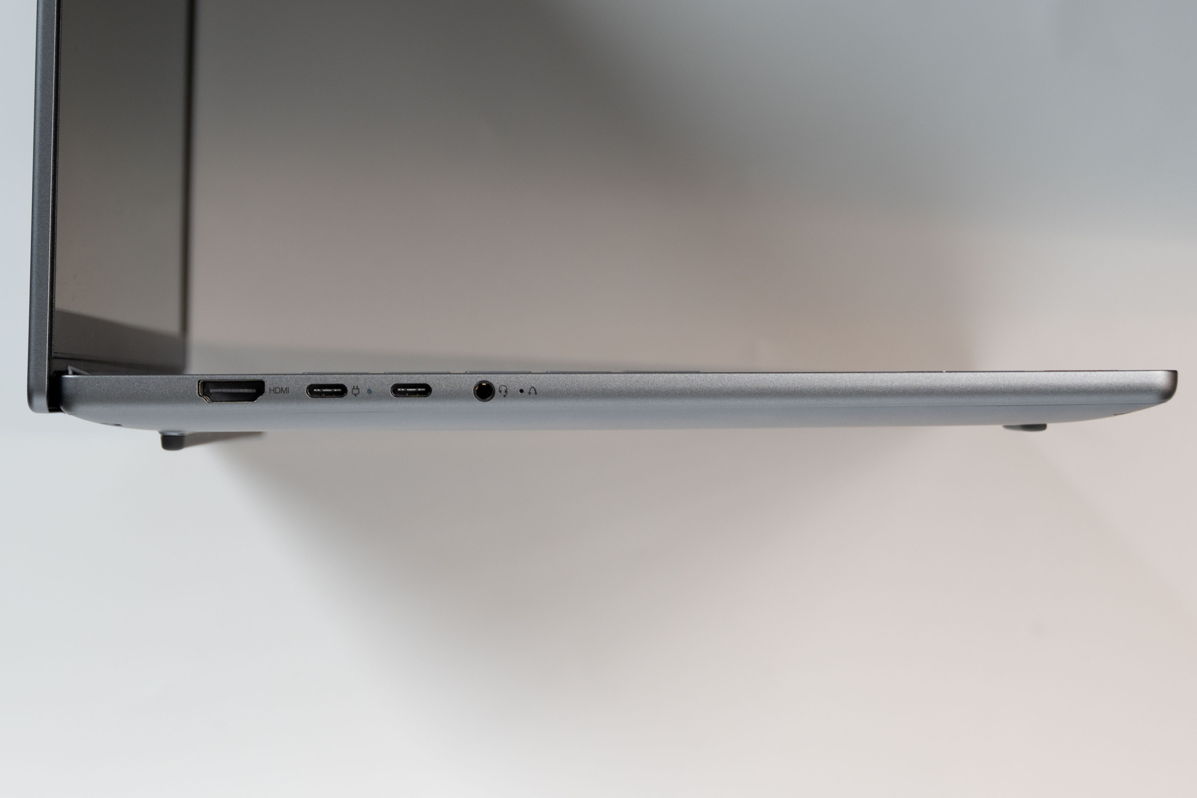 IdeaPad Slim 5 Gen 10 16型（AMD）レビュー 16型有機EL搭載で 