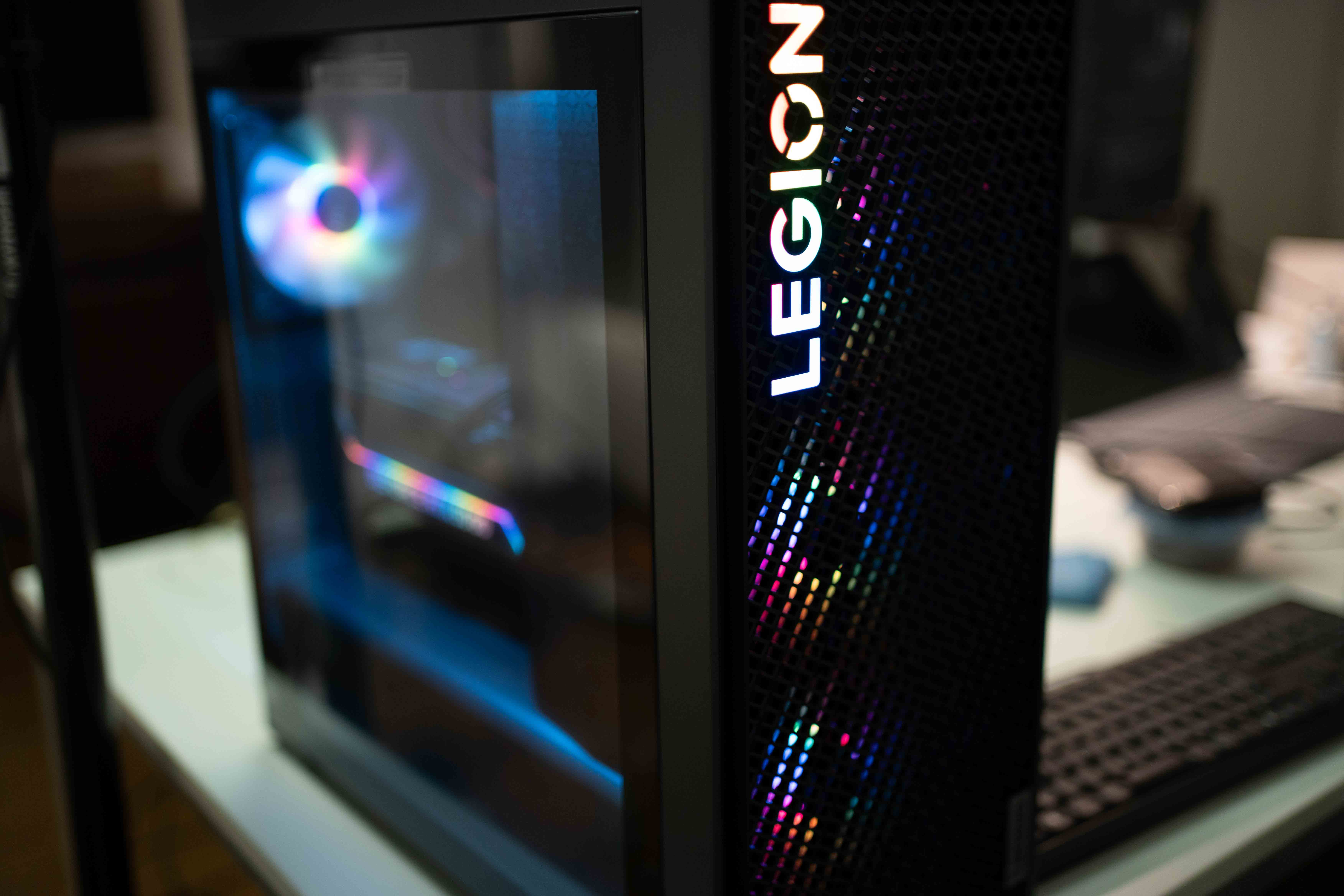 Lenovo Legion Tower 7 34IAS10 (Intel)レビュー RTX5080搭載の高性能