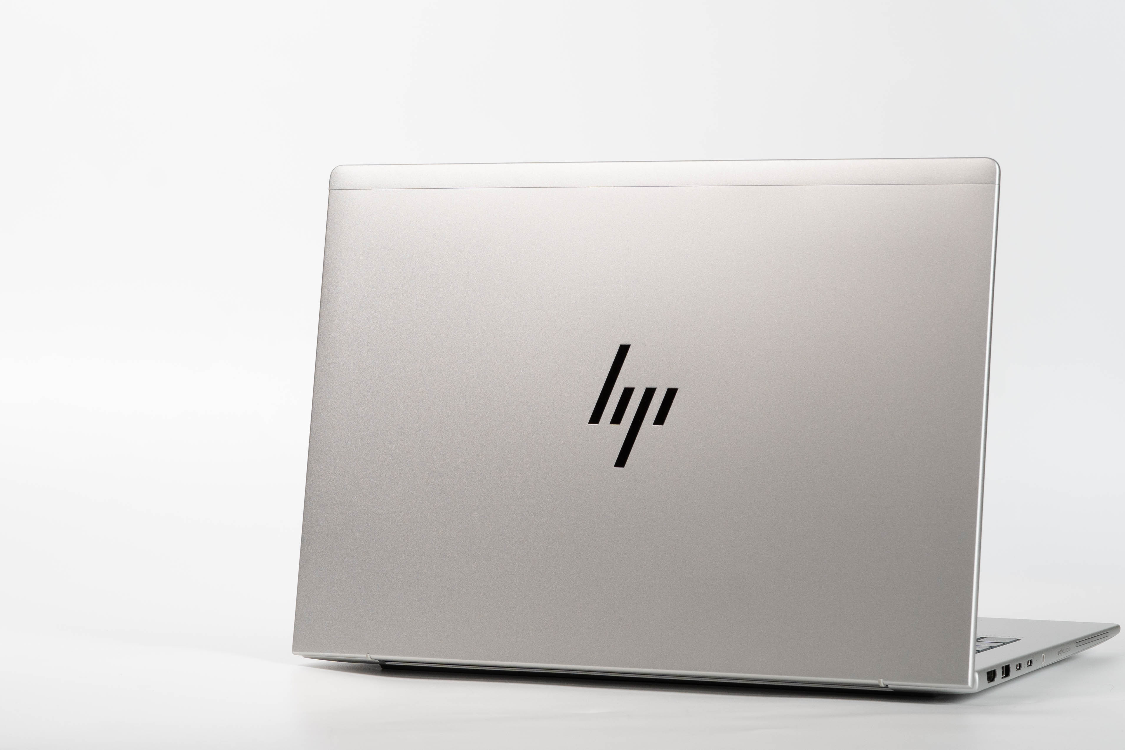 HP EliteBook 6 G1i 14レビュー 据え置き、モバイル両方行けるビジネス