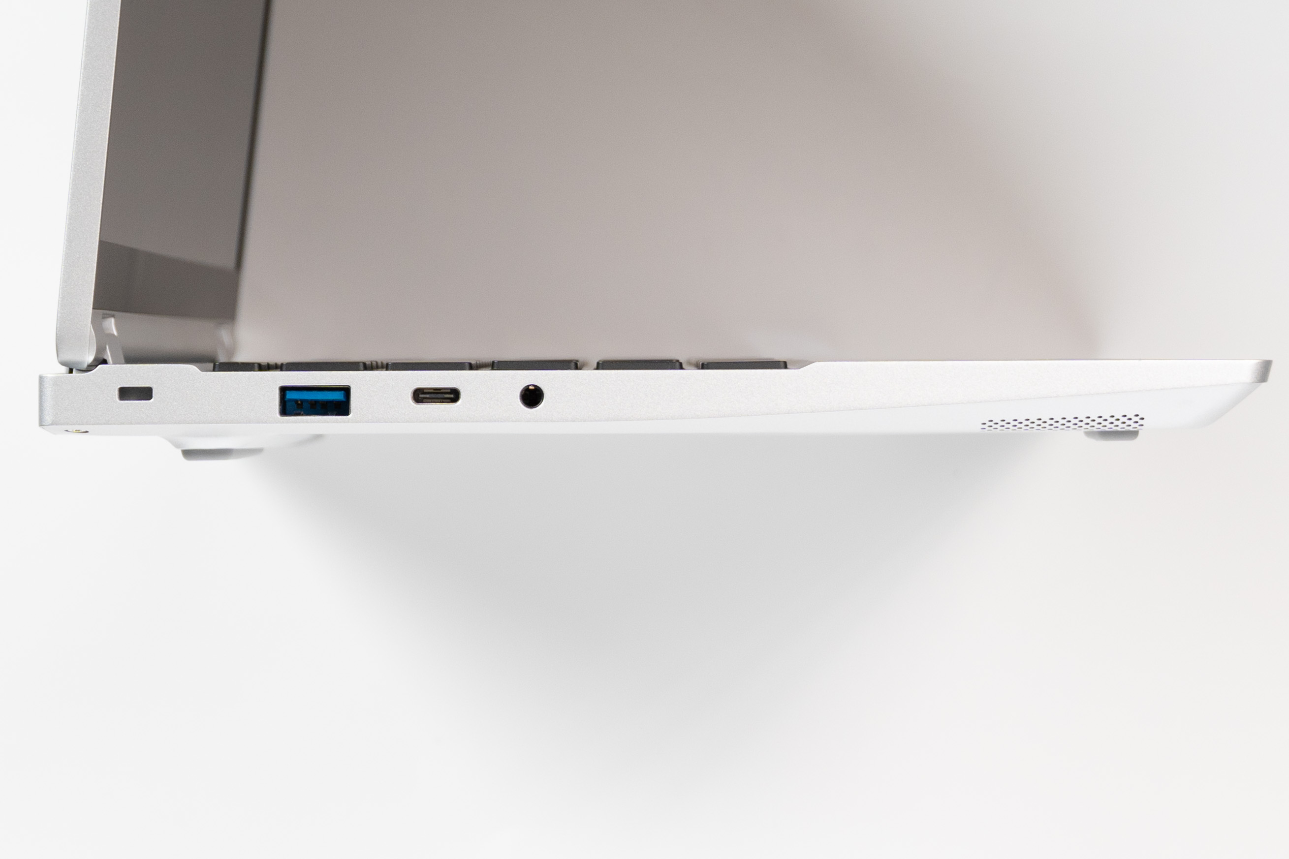 DAIV Z4 I7I01SR-B（2025年モデル） レビュー 軽量ハイパワー