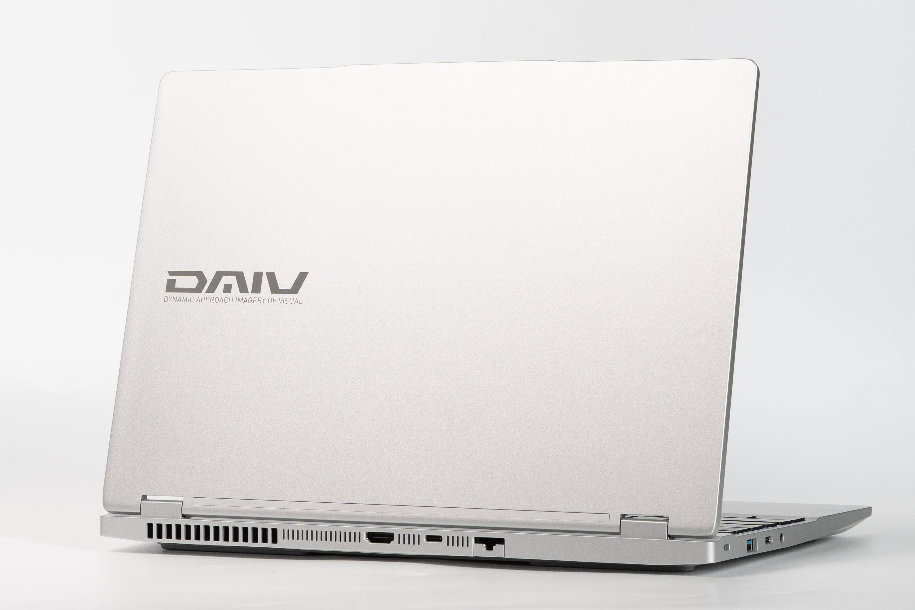 DAIV Z4 I7I01SR-B（2025年モデル） レビュー 軽量ハイパワー