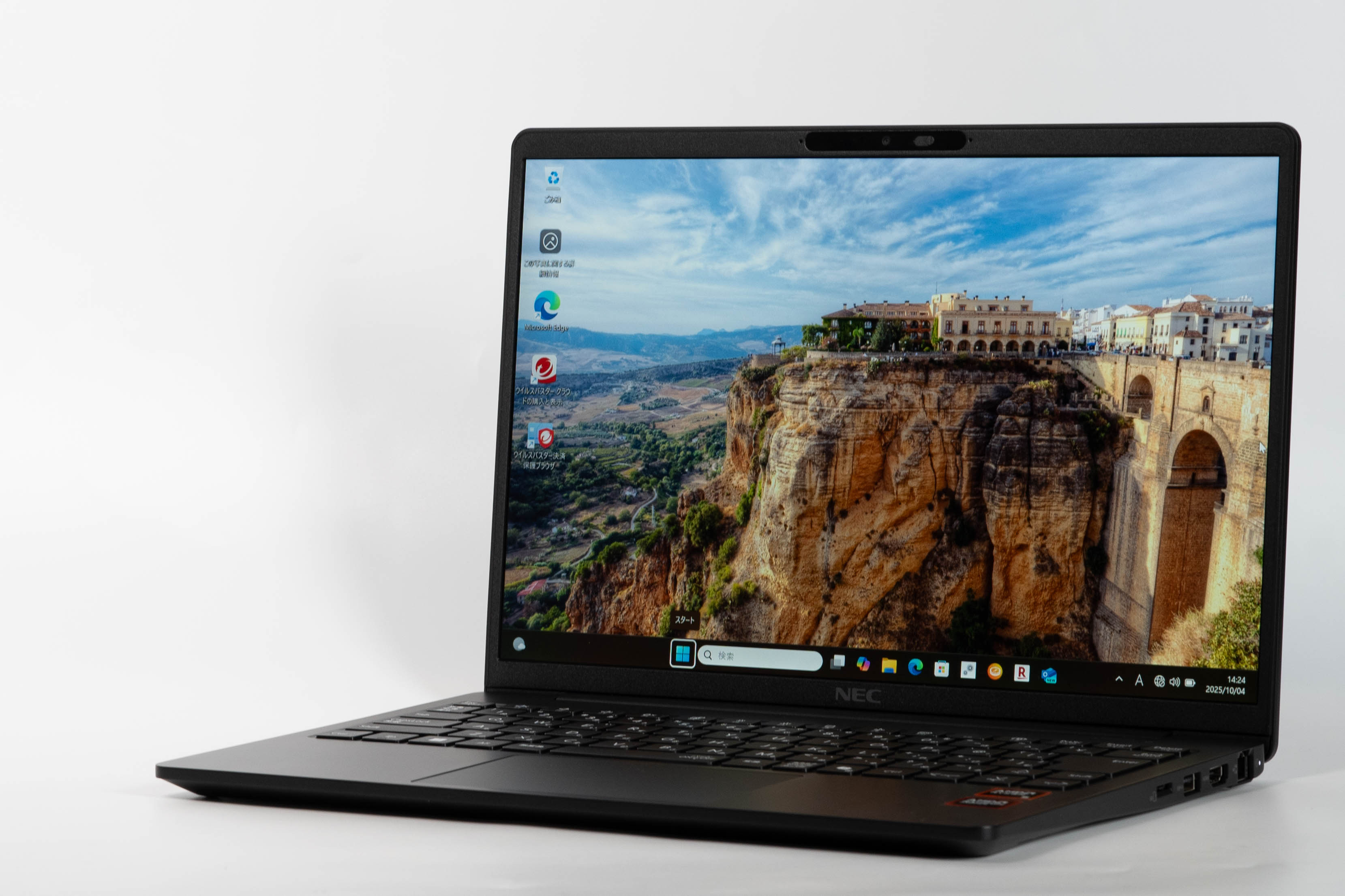 【極美品】LAVIE N14 Slim 2025年秋冬モデル LAVIE Direct N14 Slim（2025年9月発売モデル）レビュー これぞ国内