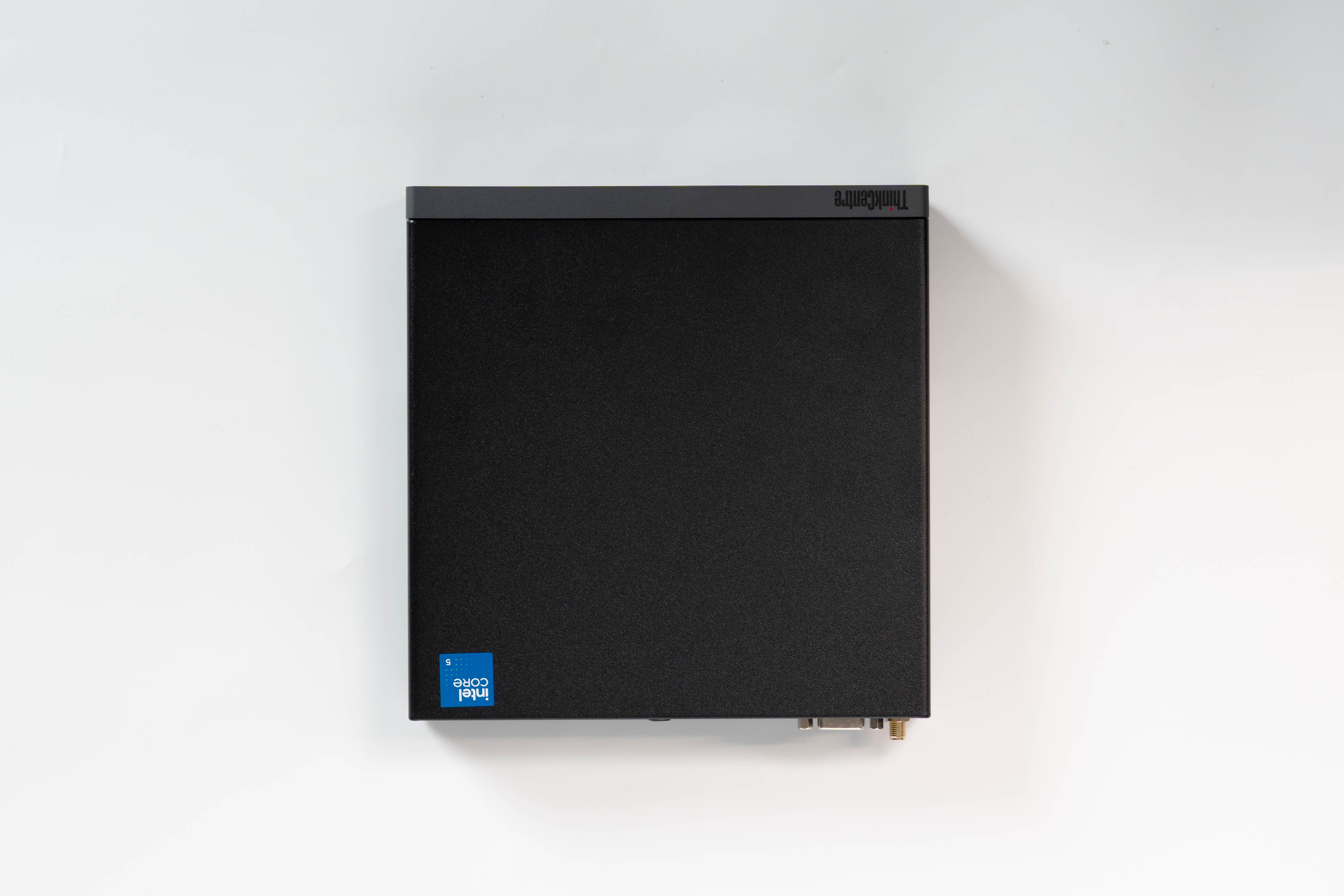 ThinkCentre neo 50q Tiny Gen 5レビュー 4Kモニターで事務作業が快適