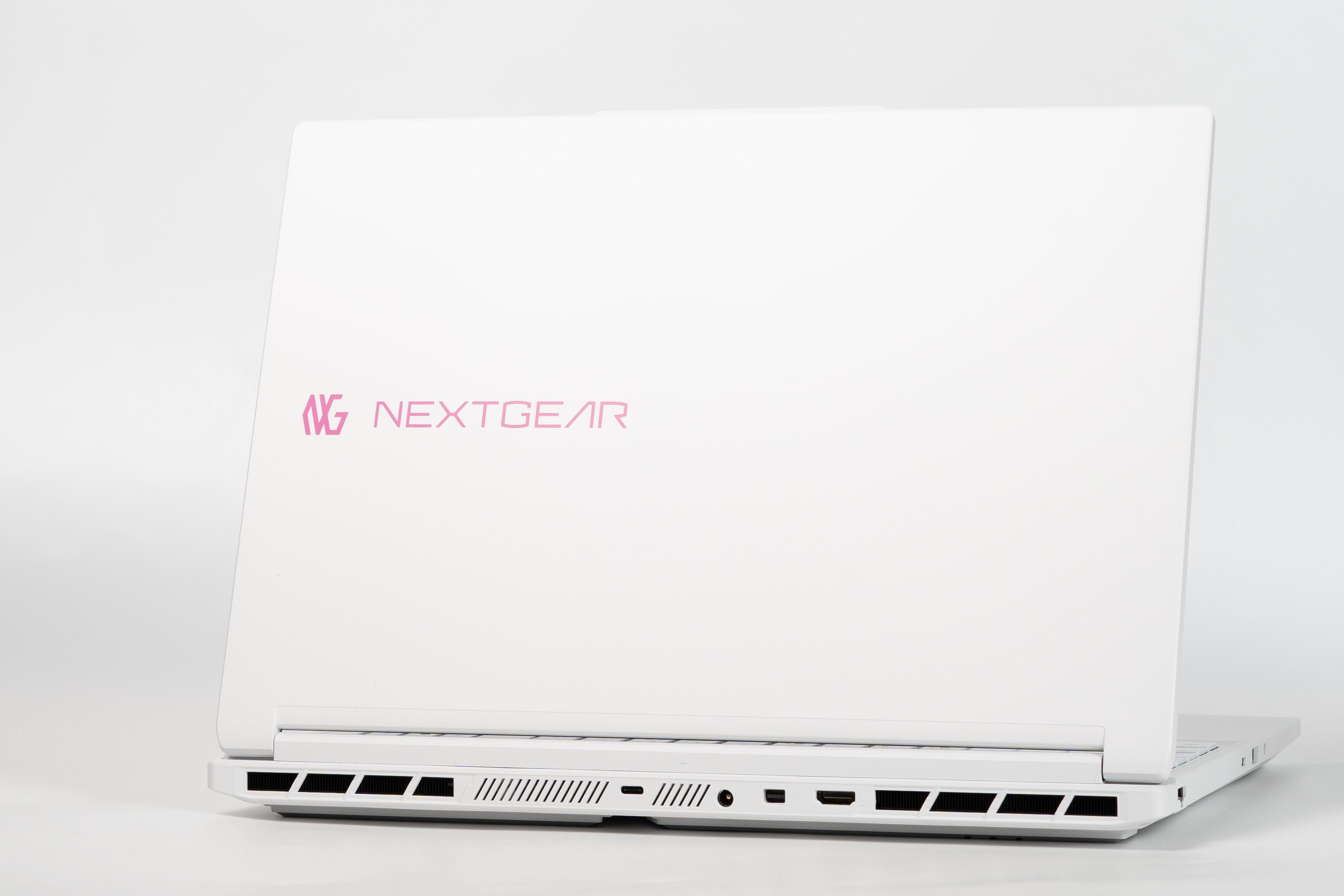 NEXTGEAR J6-A7G50WT-B（ホワイト）レビュー RTX50シリーズ搭載の高