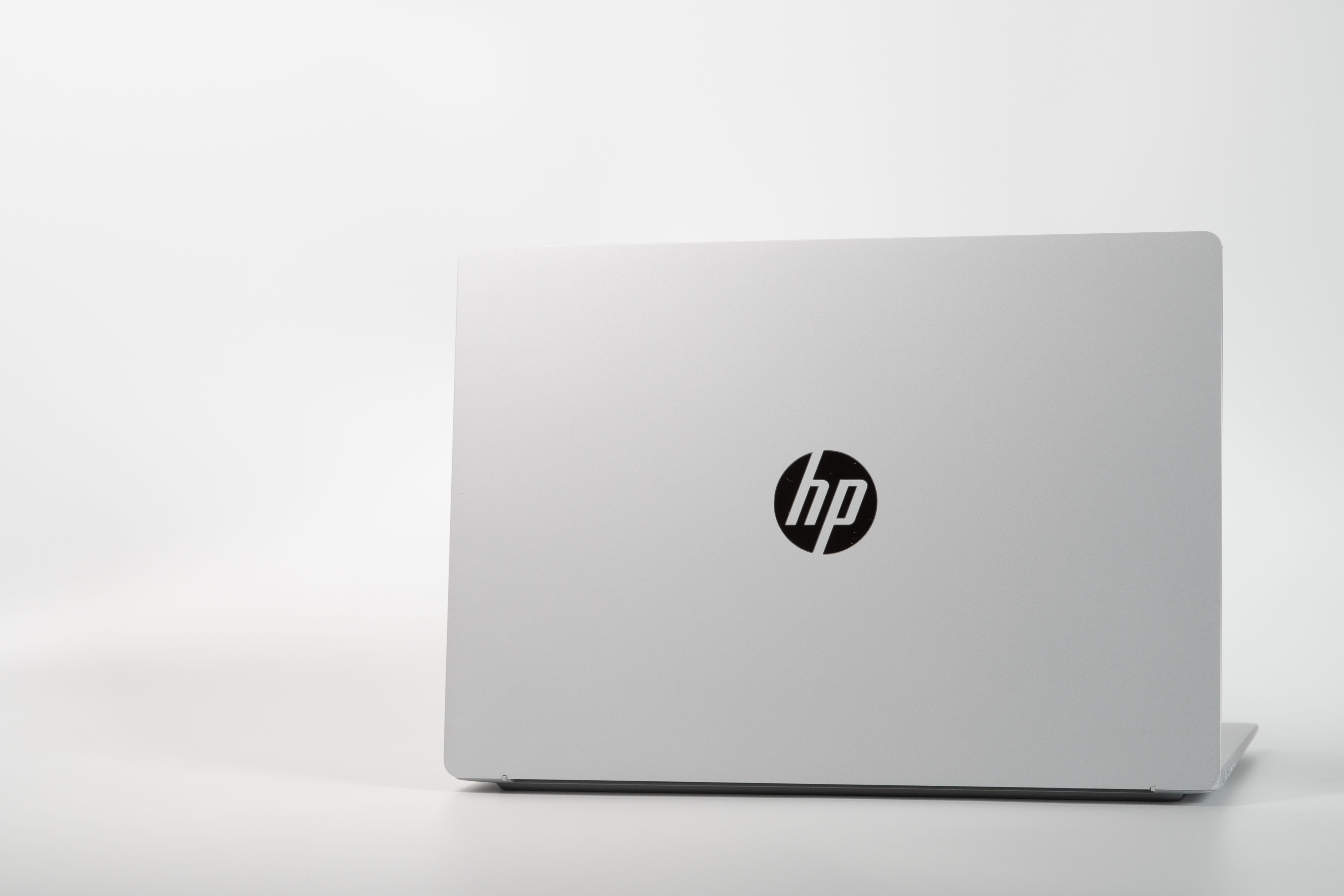 HP OmniBook 3 16-bz（Snapdragon 搭載2026年モデル）レビュー 16型で